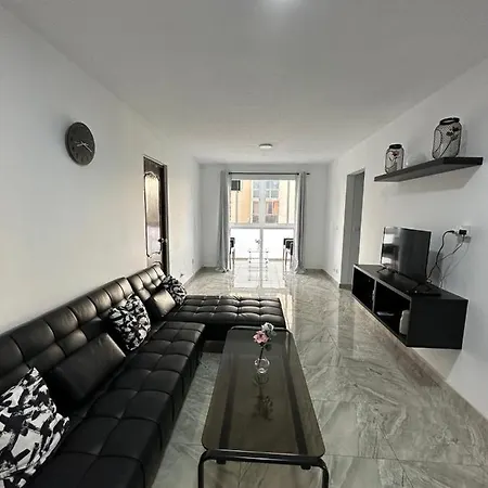 Vivienda En De 4 * Arrecife